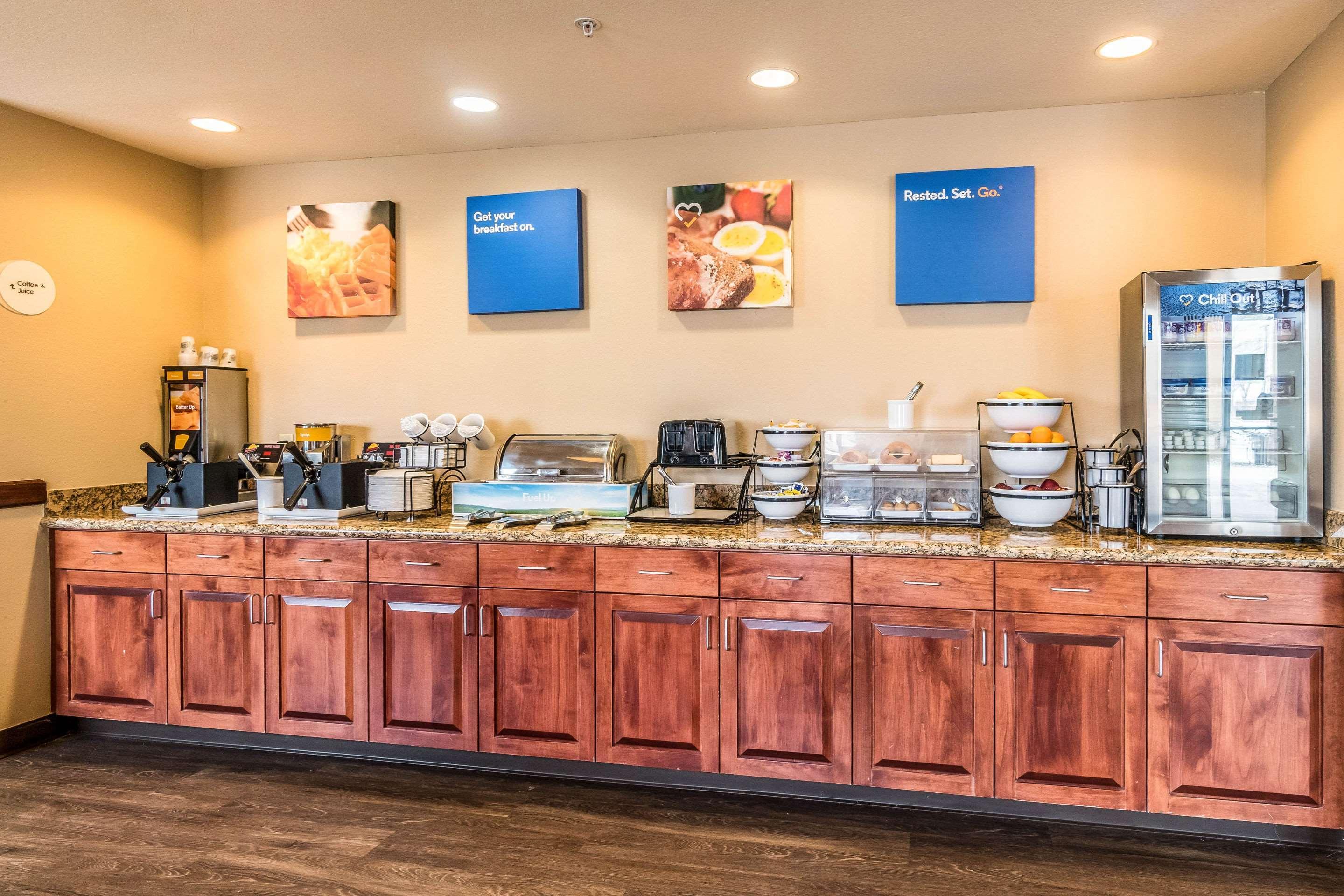 רייפל Comfort Inn & Suites מראה חיצוני תמונה