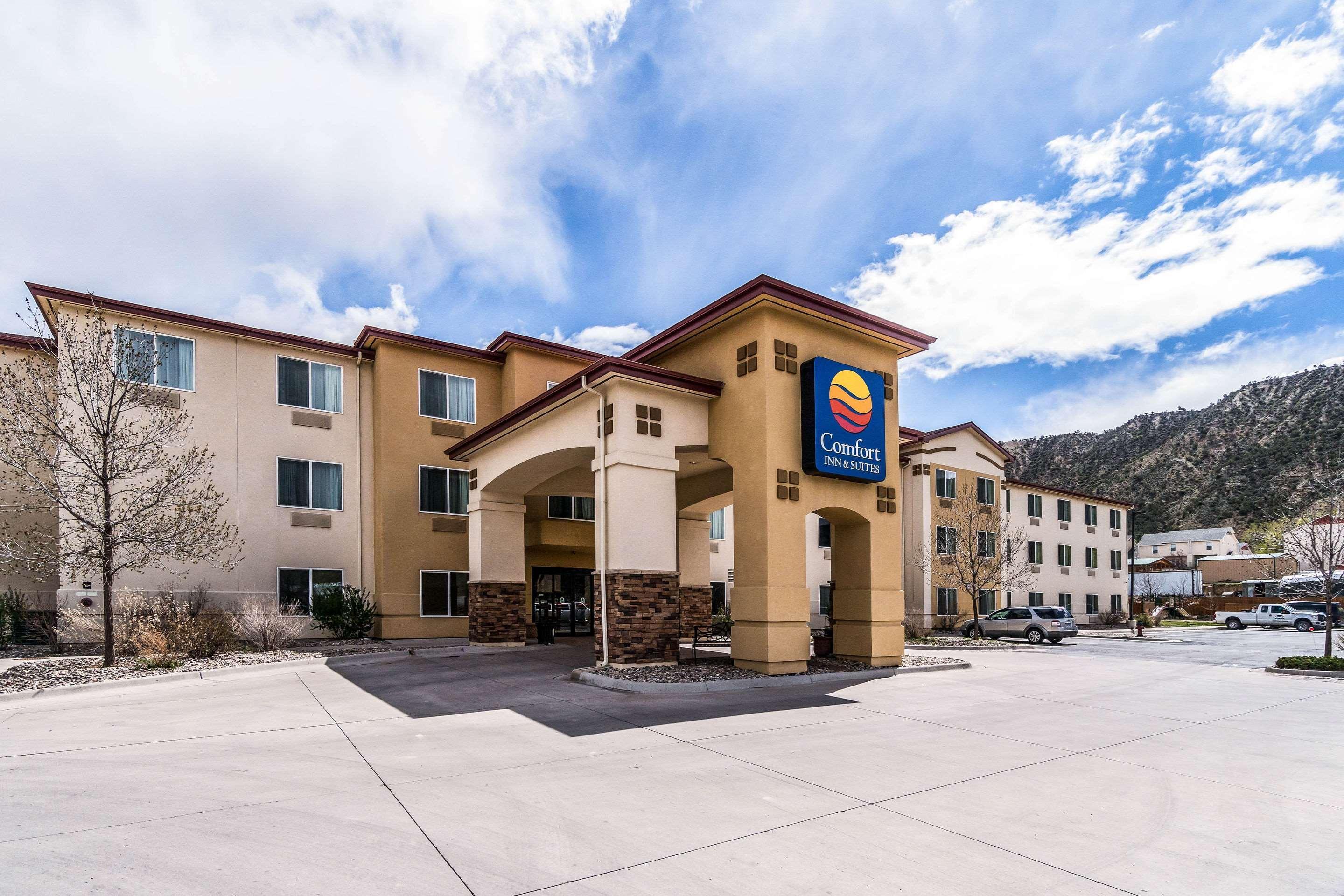 רייפל Comfort Inn & Suites מראה חיצוני תמונה