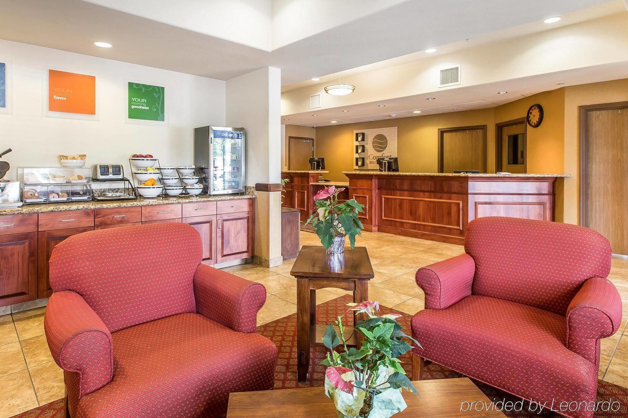 רייפל Comfort Inn & Suites מראה חיצוני תמונה