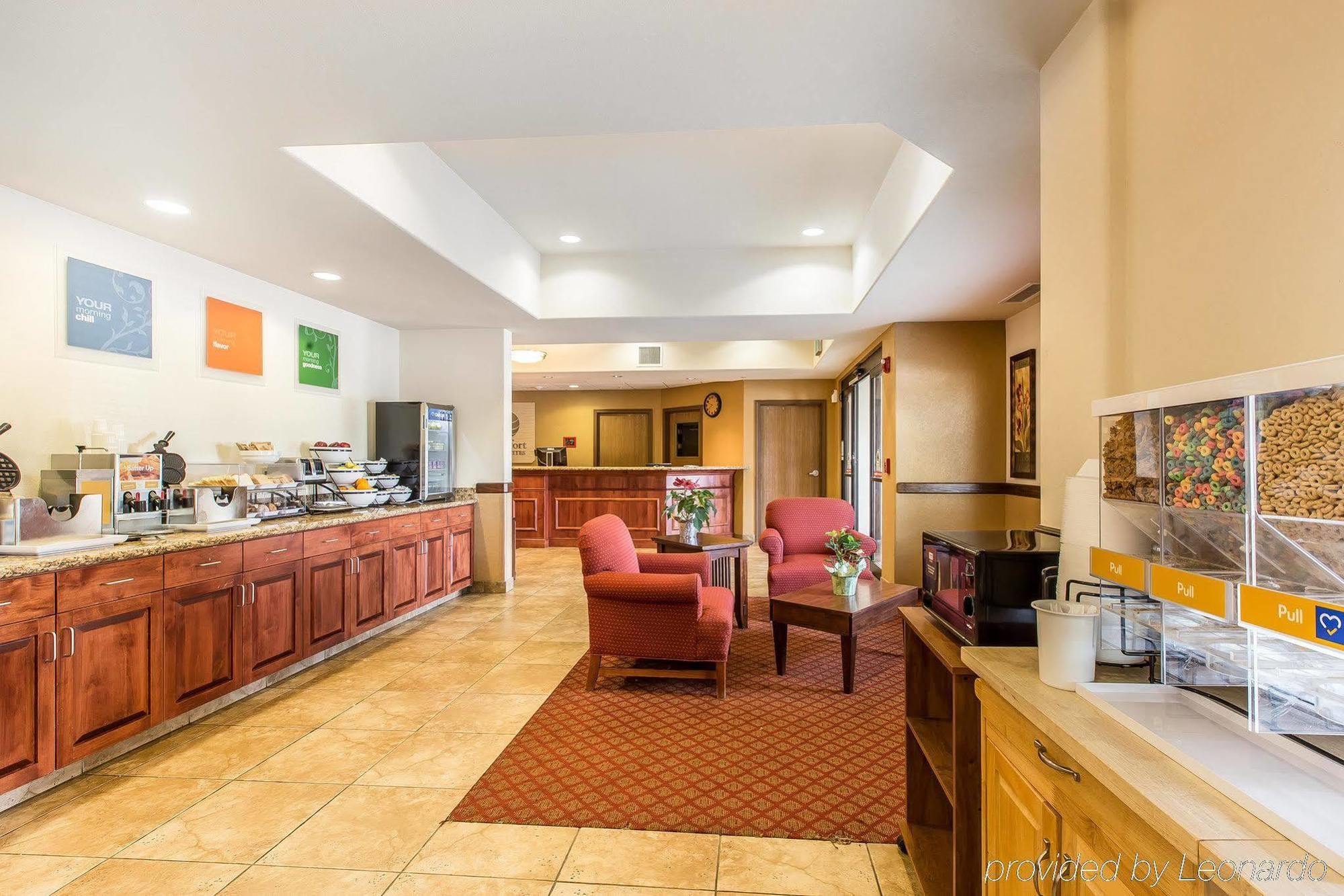 רייפל Comfort Inn & Suites מראה חיצוני תמונה