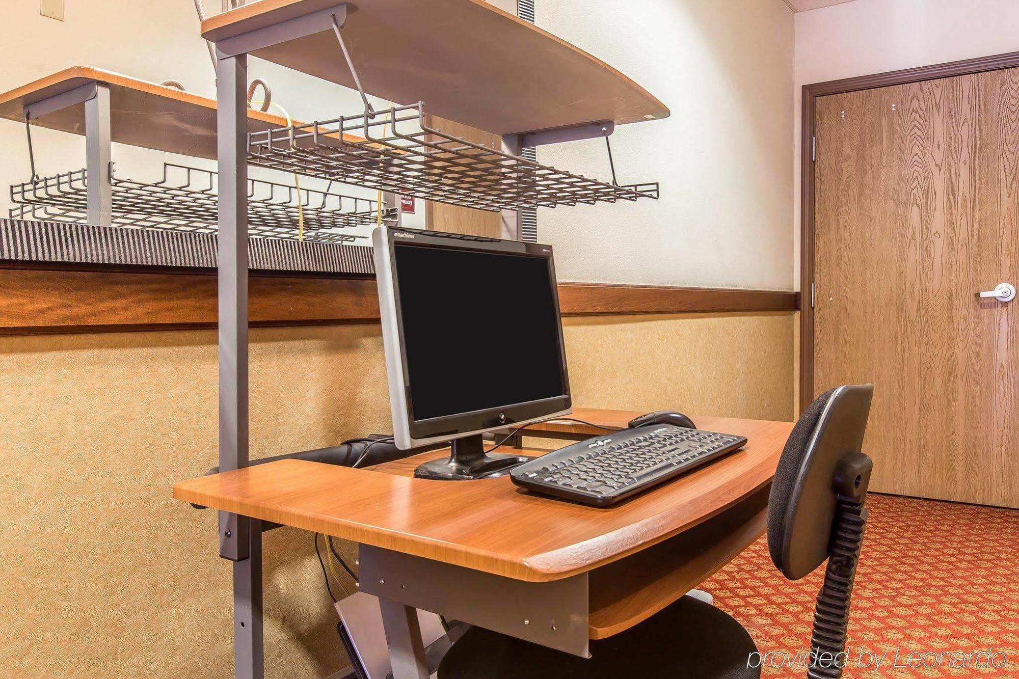 רייפל Comfort Inn & Suites מראה חיצוני תמונה