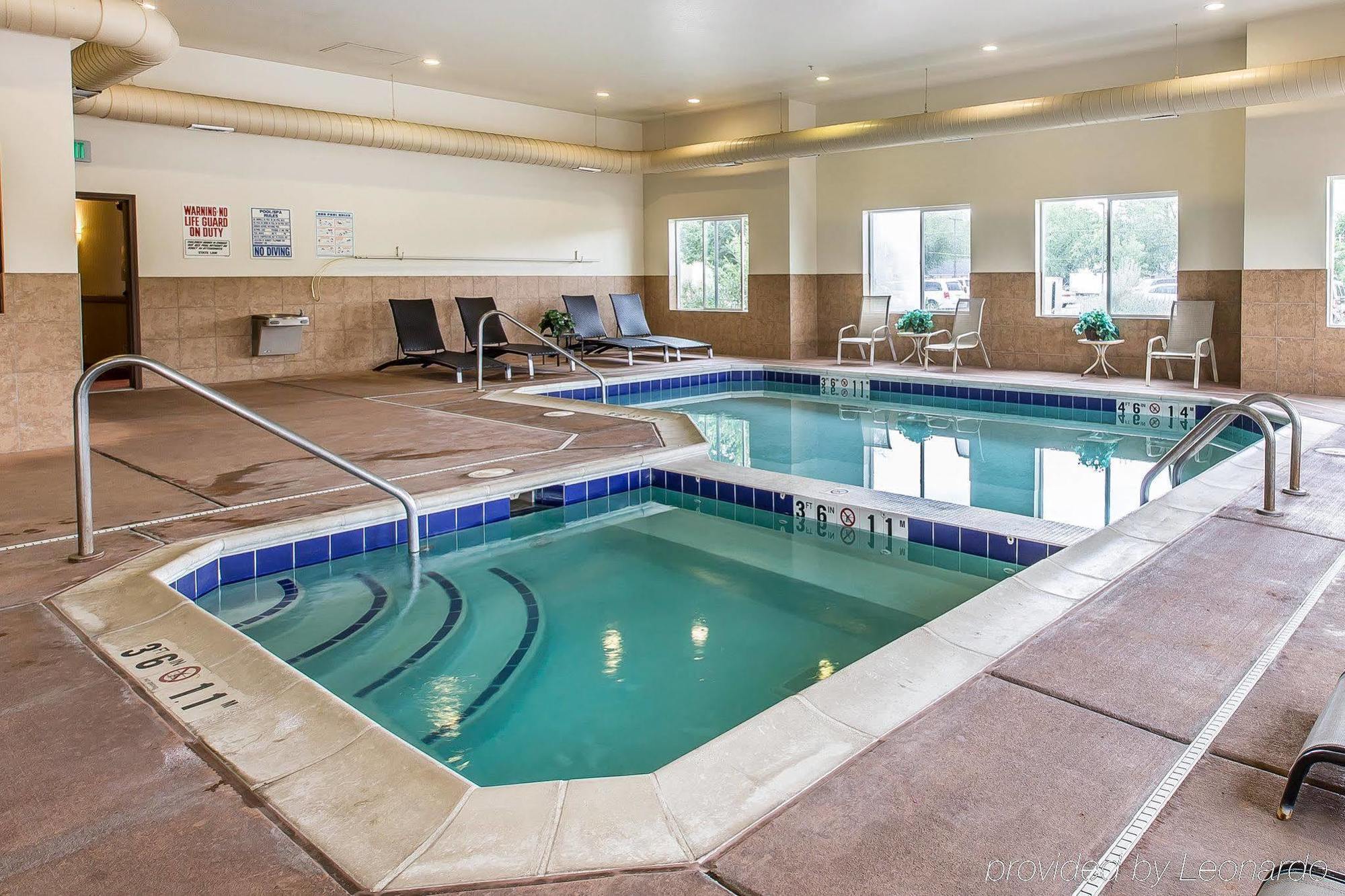 רייפל Comfort Inn & Suites מראה חיצוני תמונה